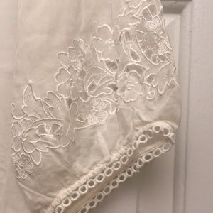 Romantic ivory blouse in fine cotton/silk fabric. Massimo Dutti. Medium,